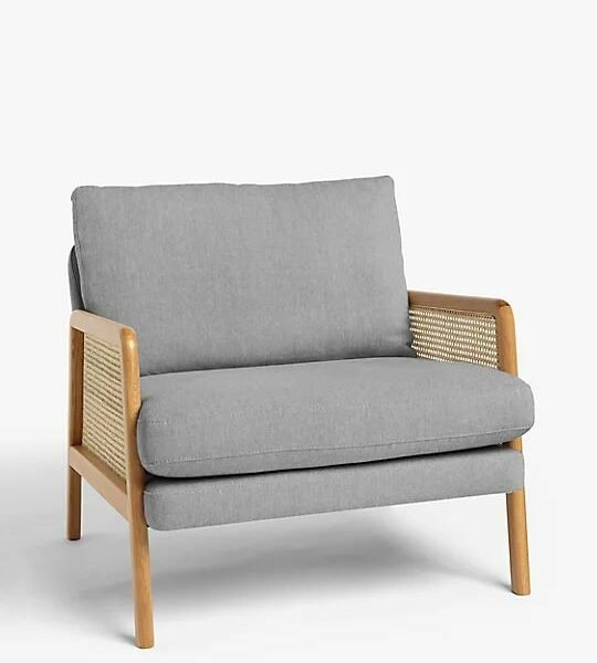 WICKER LIVING ROOM CHAIR The Brown Curves